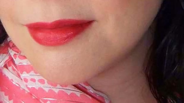 chanel strawberry red lipstick