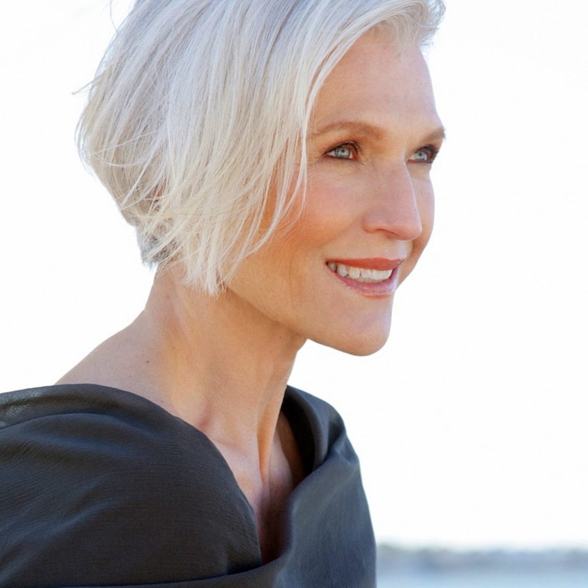 Stain Away: How to De-Yellow Grey Hair and Become a Silver, Frizz-Free Fox  - Beautygeeks