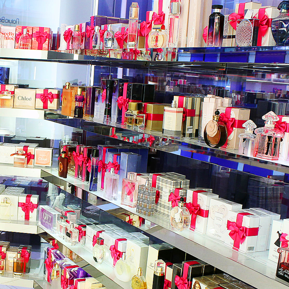 Lipstick League Your Black Friday, Cyber Monday Shelving