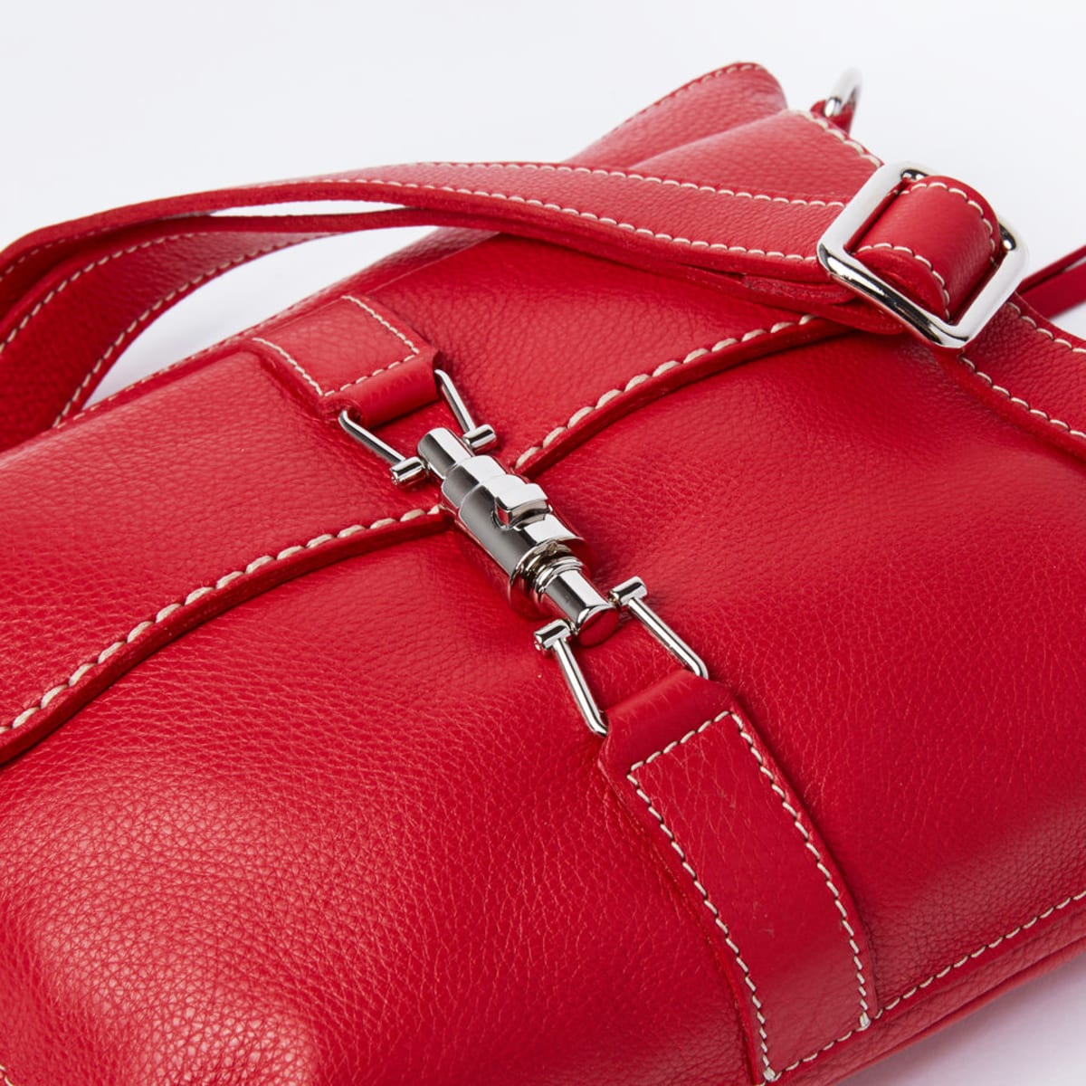 Vintage Red Leather Handbag PB Puffy W Two Pockets Ornate Clasp 40's 50's  Mid Century Fashion - Etsy Canada | Red leather purse, Red leather  handbags, Red leather