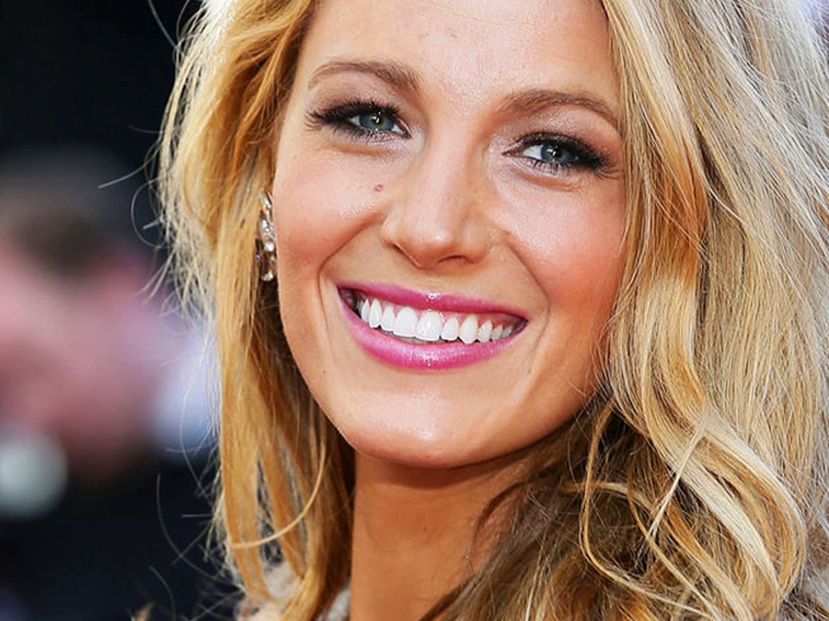 Blake Lively Wore Camouflage Cargo Pants With Peekaboo Boxers
