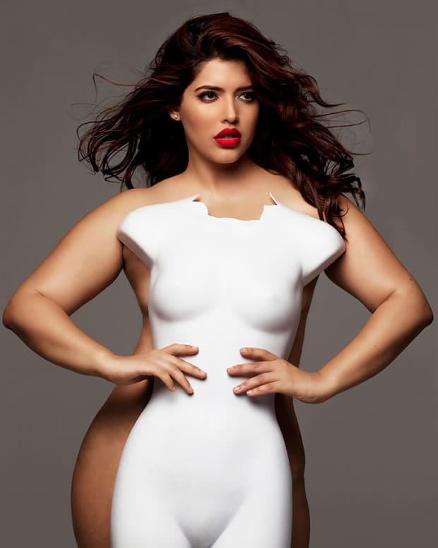 average size mannequin vs average size woman_model Denise Bidot_photog Victoria Janashvili_via cosmopolitan.com