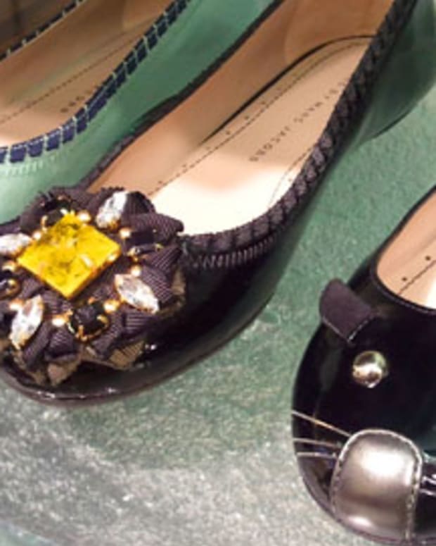 Marc by Marc Jacobs Spring 2011 Flats_Browns.jpg