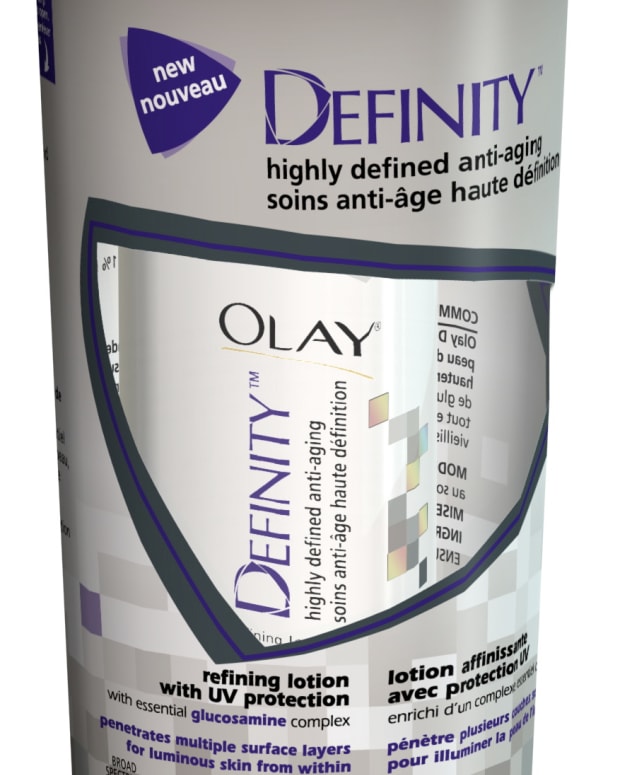 olay-definity-refining-lotion-with-uv-protection