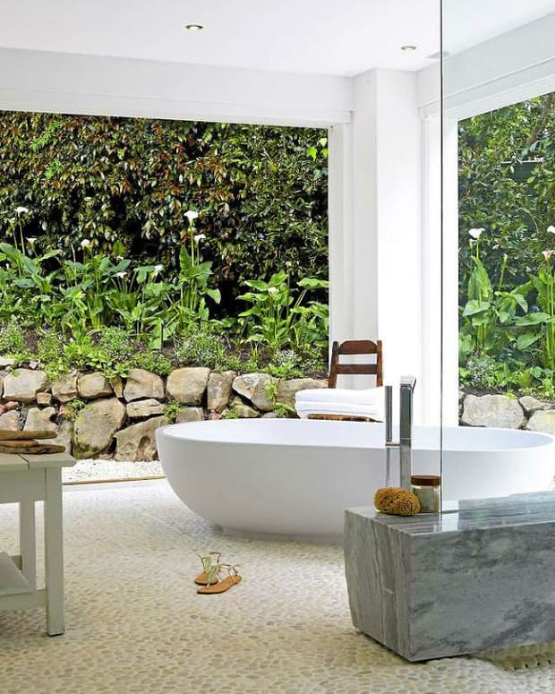 bathroom with a garden view_cropped