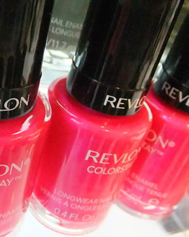 Revlon ColorStay Longwear Nail Enamel in Wild Strawberry_shimmer