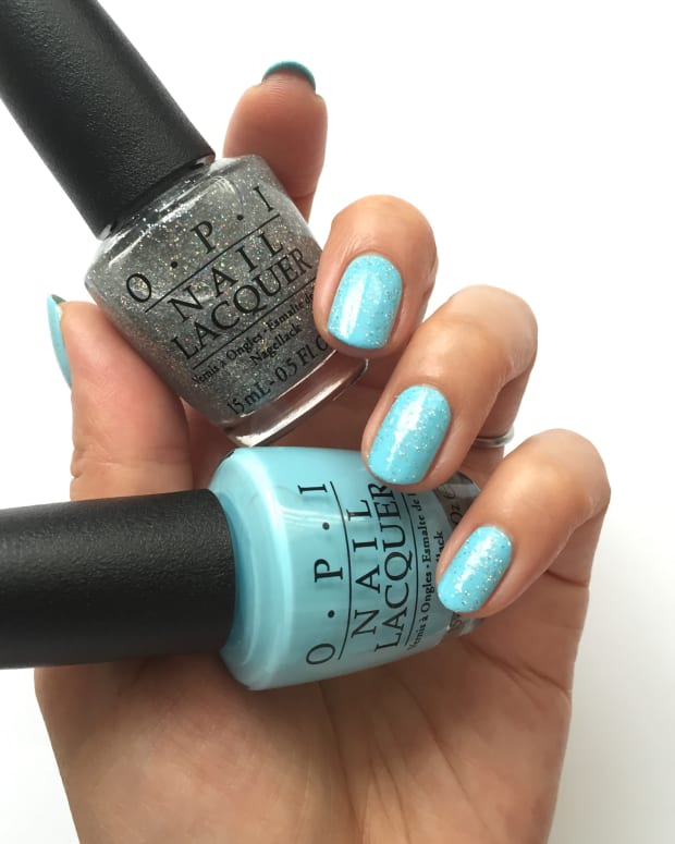 OPI Breakfast at Tiffanys Collection Swatches Review Comparisons_OPI I Believe in Manicures