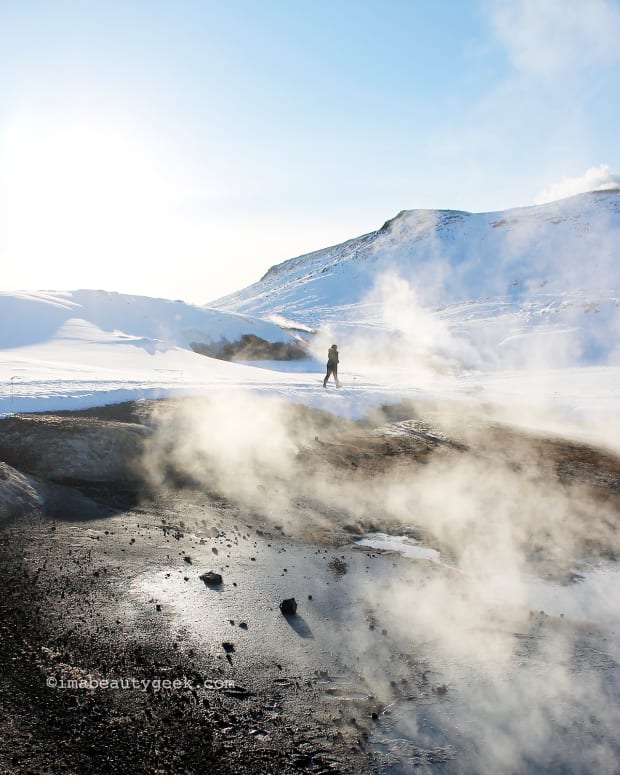 Iceland_Seltun geothermal hot springs.jpg