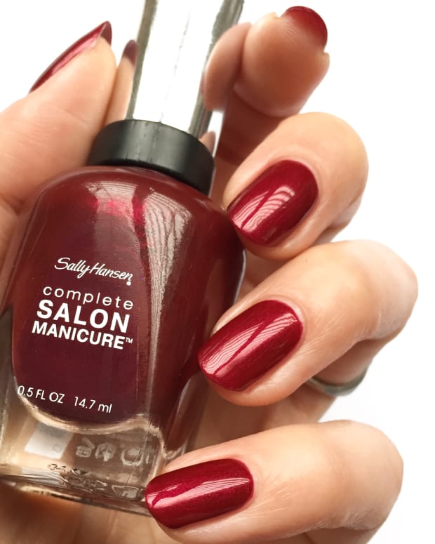 Sally Hansen Berry Chic Collection Swatches Holiday 2017