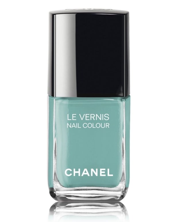 Chanel Verde Pastello 590 Le Vernis _ Chanel Neapolis Swatches 2018