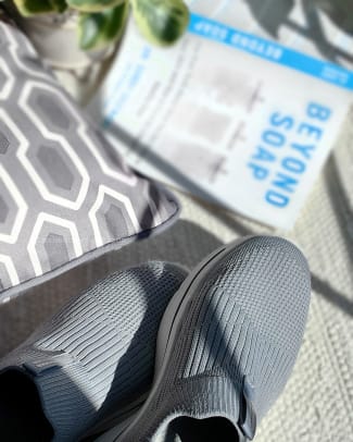 Martha Stewart Skechers GoWalk Arch Fit Iconic review img 2