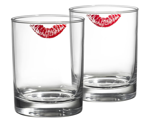 Ikea OMEDELBAR Lipstick Glasses – what if you hate lipstick prints on your drink-ware?-BEAUTYGEEKS