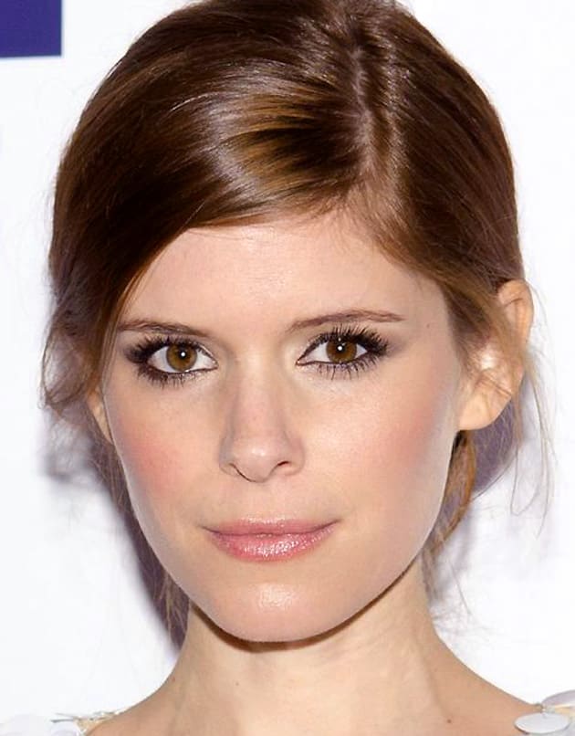 Red Carpet Beauty: Kate Mara and her Smoky, Tightlined Eyes Need ...