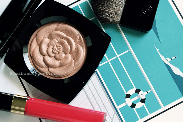 Chanel Summer 2015 Mediterranee: Lumiere d'ete illuminating powder and Glossimer Rose Paradis