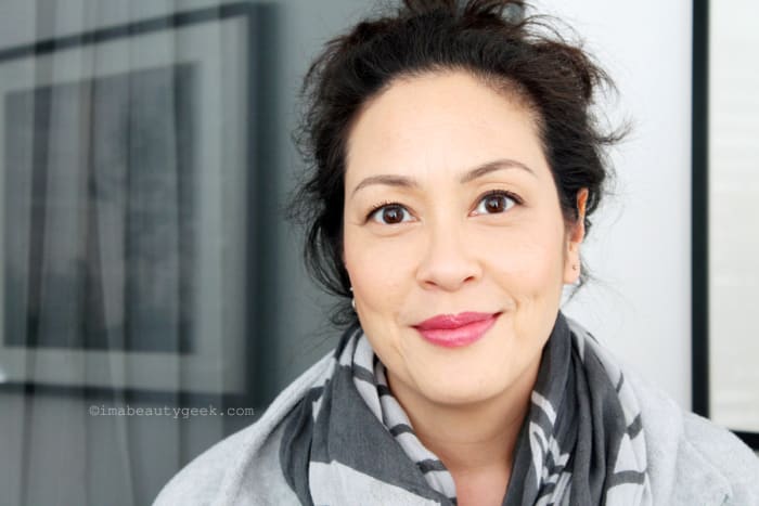 How to conceal brown dark circles: AFTER. Can't see them from space, nor from less than a foot away.