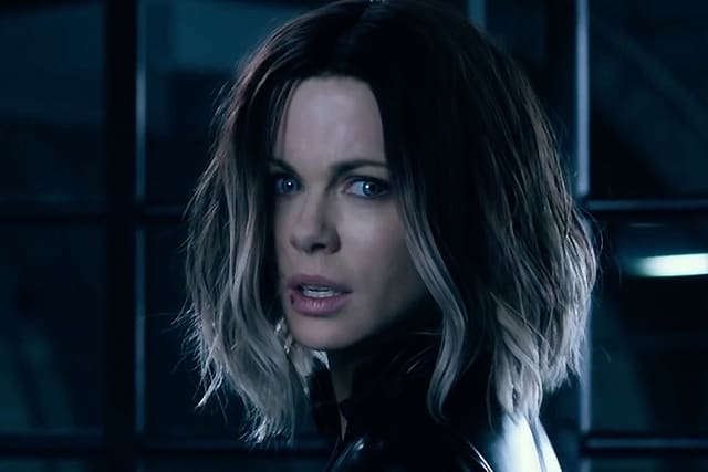 KATE BECKINSALE'S MAKEUP CHALLENGES IN 