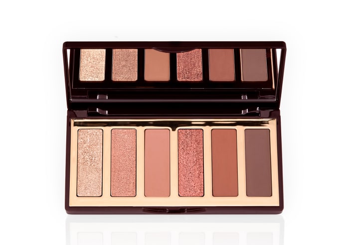 Can't get the new Charlotte Tilbury Charlotte Darling eye shadow palette out of my head, and it's NOT available at Sephora. 🙄