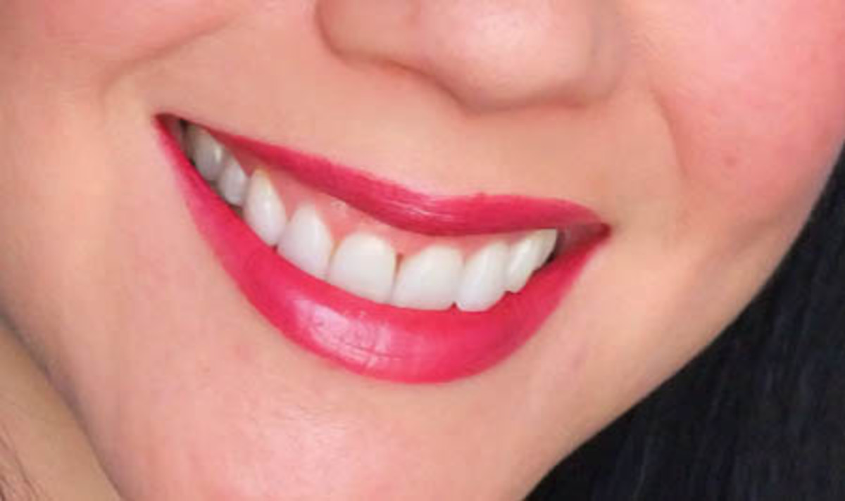 CoverGirl Lip Perfection Lipstick in Entwined