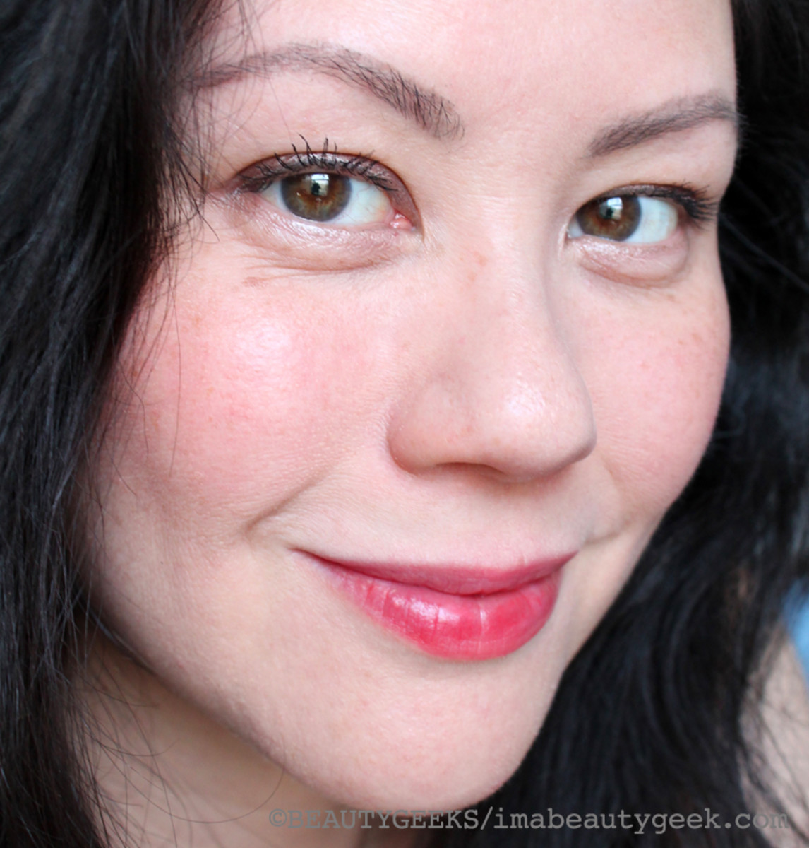 The Body Shop Lip & Cheek Dolly swatched