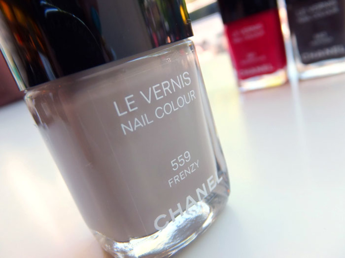 F Is For Fall Collection Chanel Fall 12 Makeup And Nail Polish Sneak Peek Beautygeeks
