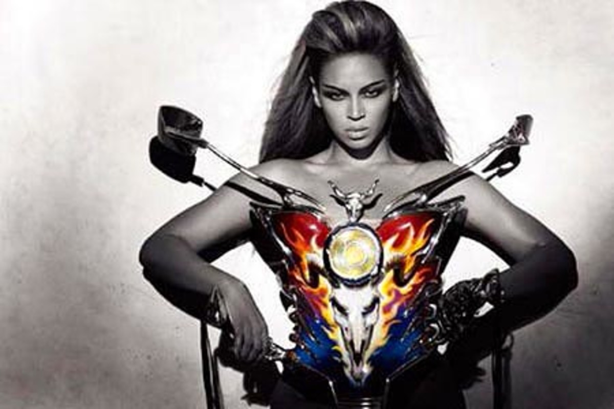 Beyonce in Thierry Mugler