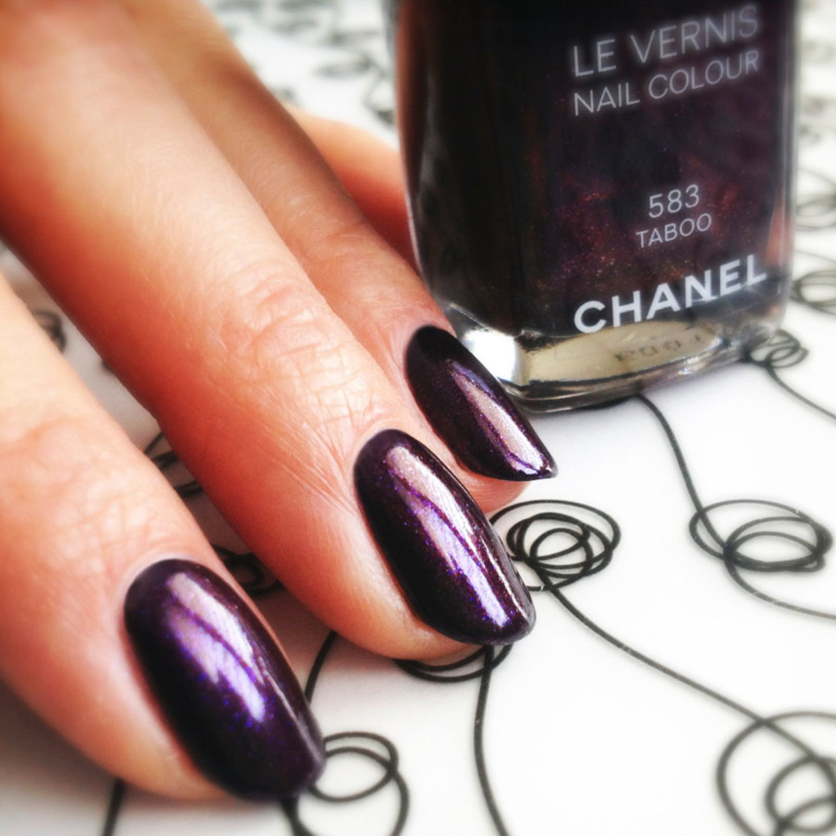 Chanel Taboo Swatch