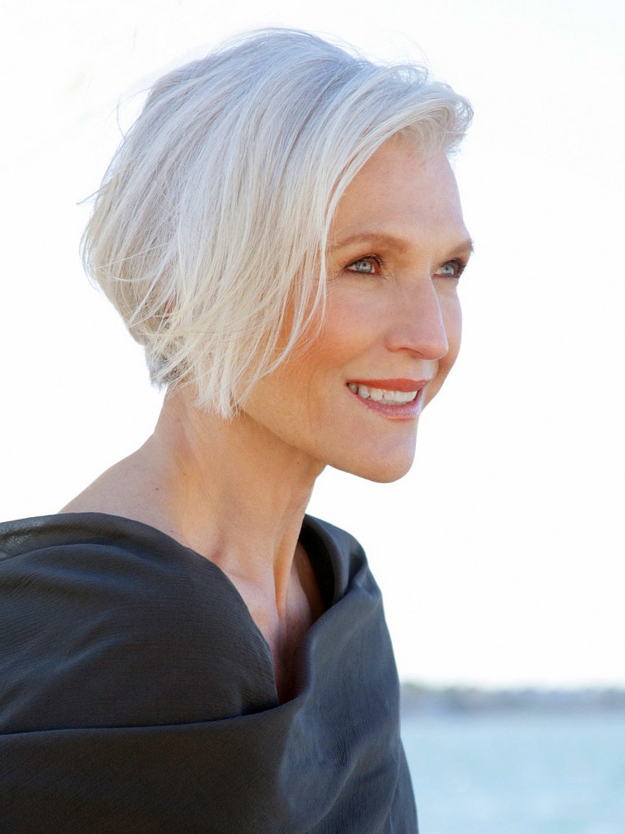 Stain Away: How to De-Yellow Grey Hair and Become a Silver, Frizz-Free