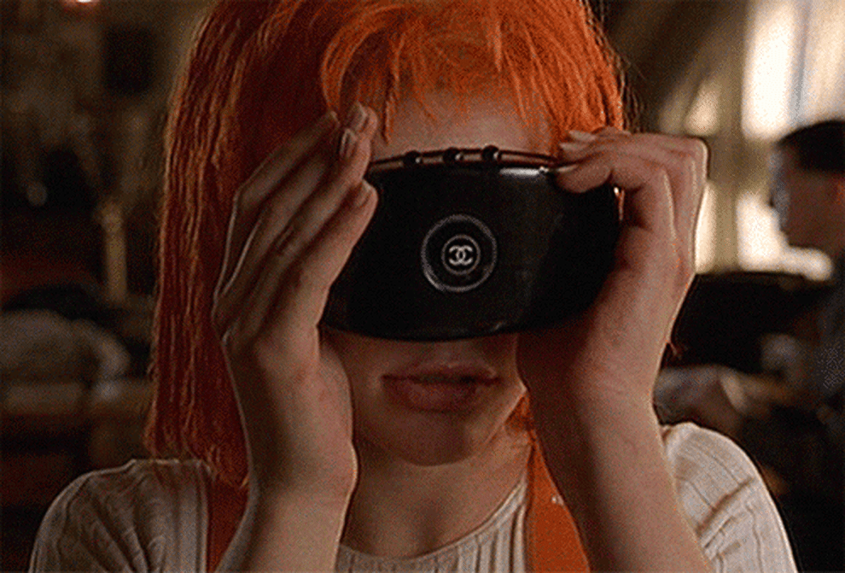 Milla Jovovich: "Without the orange hair, blonde roots, no eyebrows and that costume, where's Leeloo?"