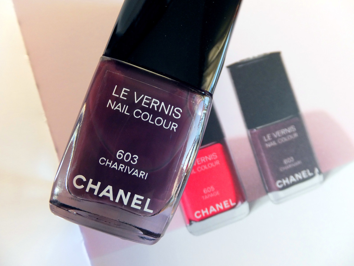 chanel dark grey nail polish