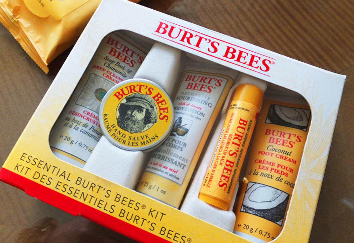 Essential Burt's Bees Kit_minis