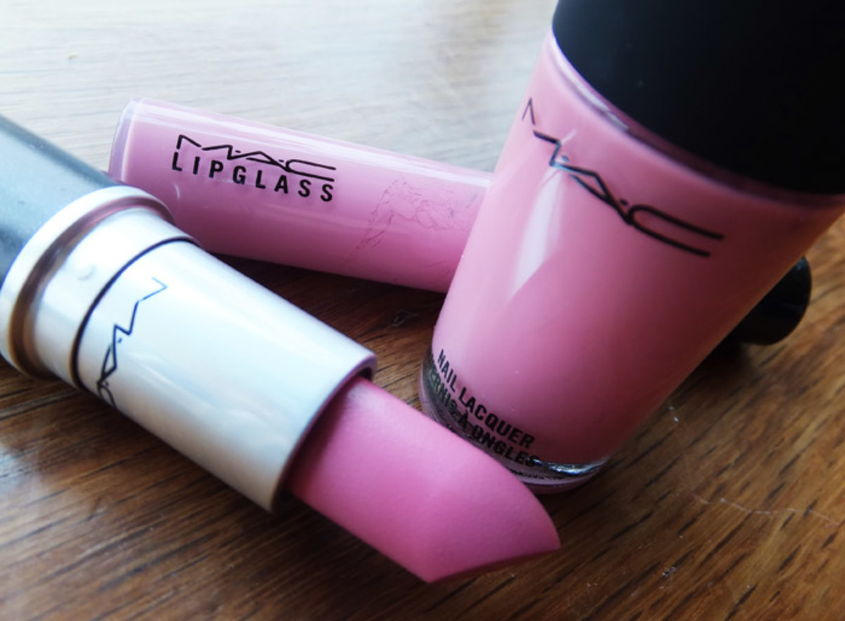 MAC Fashion Sets lipstick_lipglass_nail polish in Snob