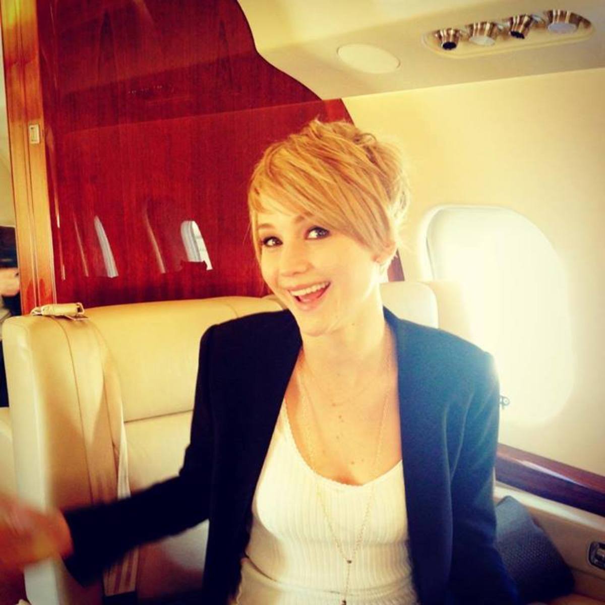 Compare Contrast Jennifer Lawrence Short Hair Vs Gwyneth Paltrow Short Hair Beautygeeks