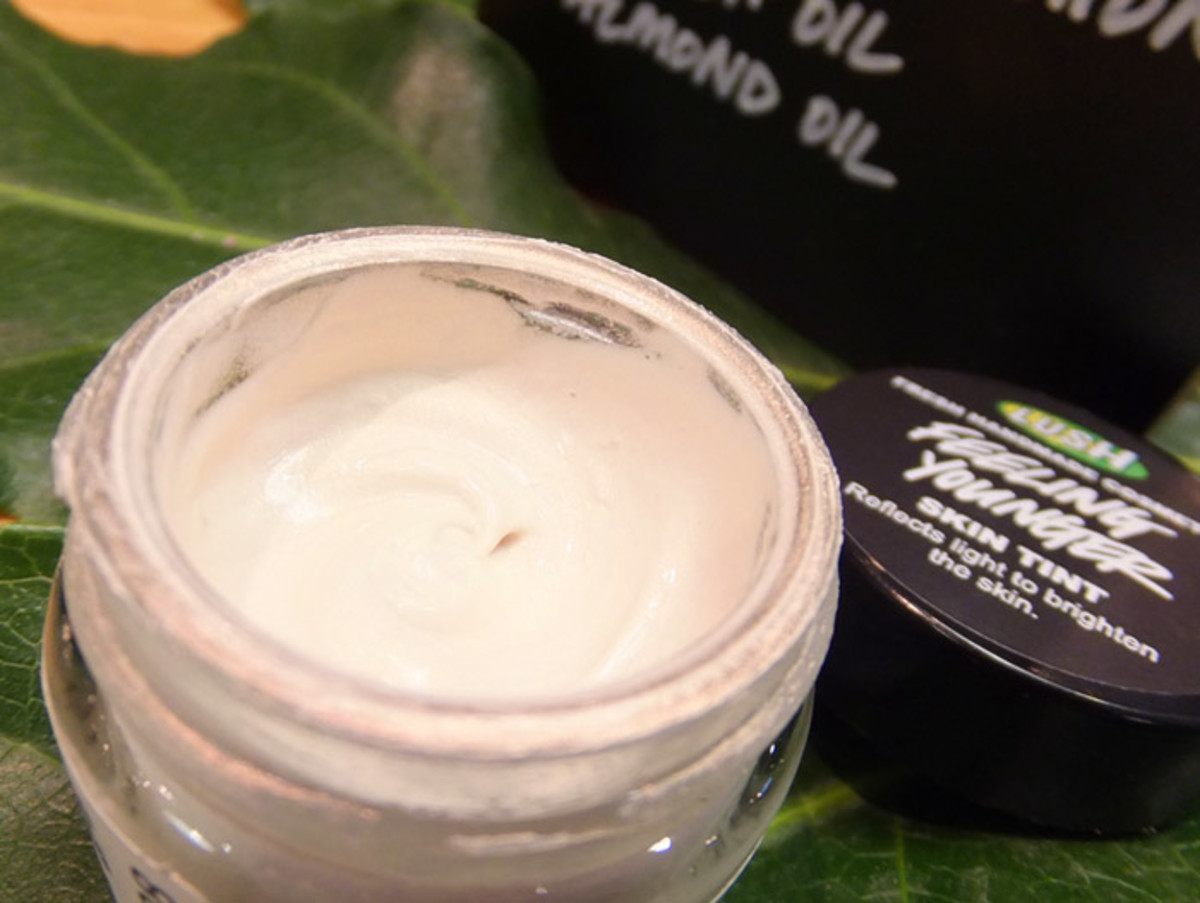 Lush Emotional Brilliance makeup_skin tint in Feeling Younger