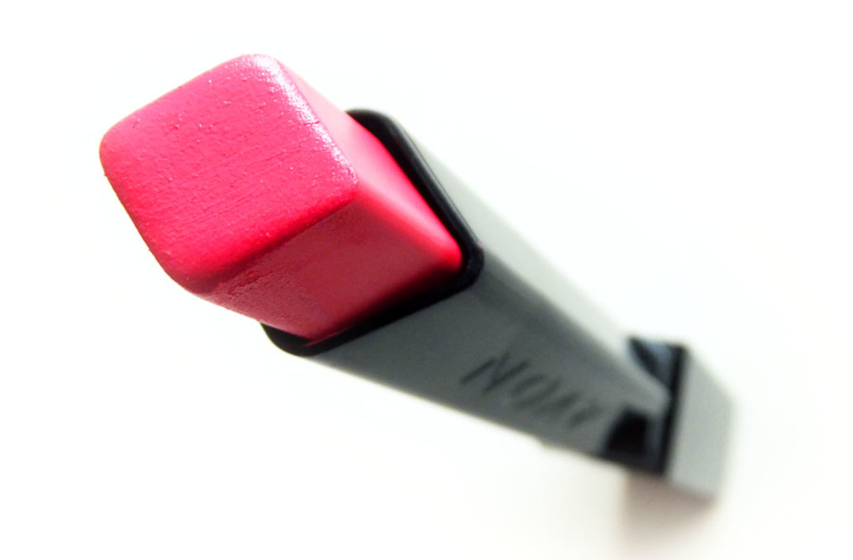Avon Color Precise Lipstick in Fuchsia Final