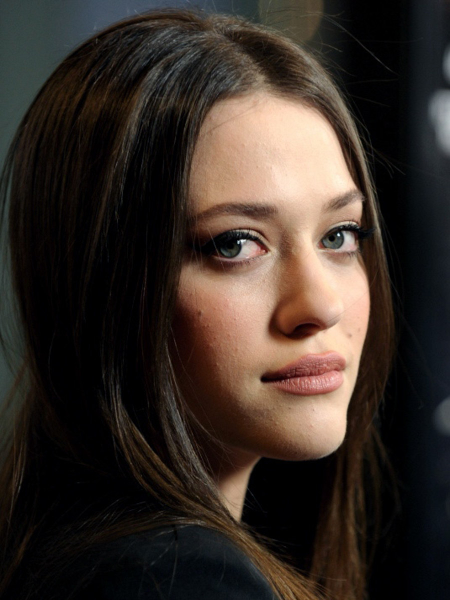 Kat Dennings Porn Facial - 10 Kat Dennings Makeup Looks: Not Always Red Lipstick - Beautygeeks