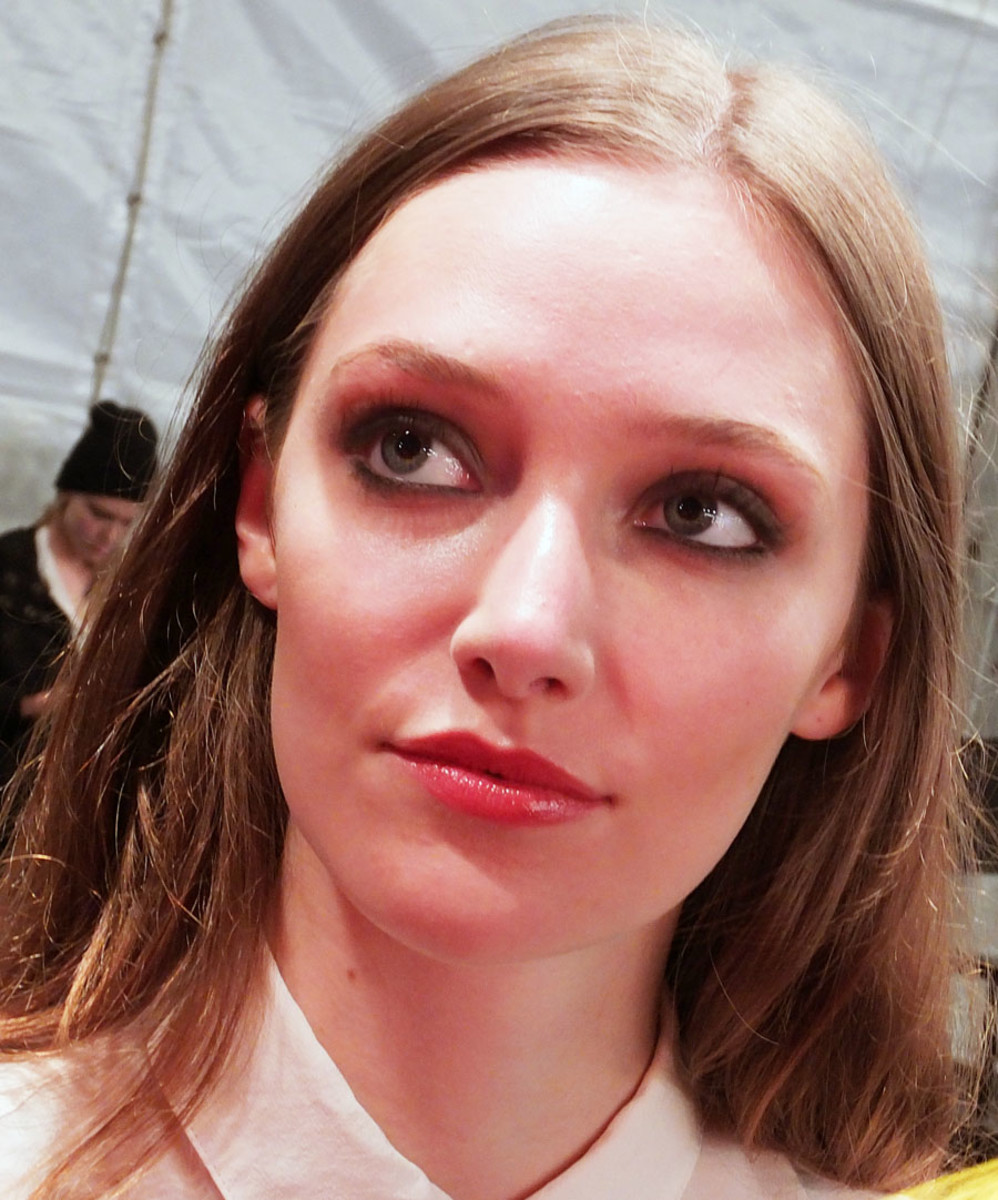 sexy grunge girl eyes at Beaufille_World Mastercard Fashion Week_Maybelline