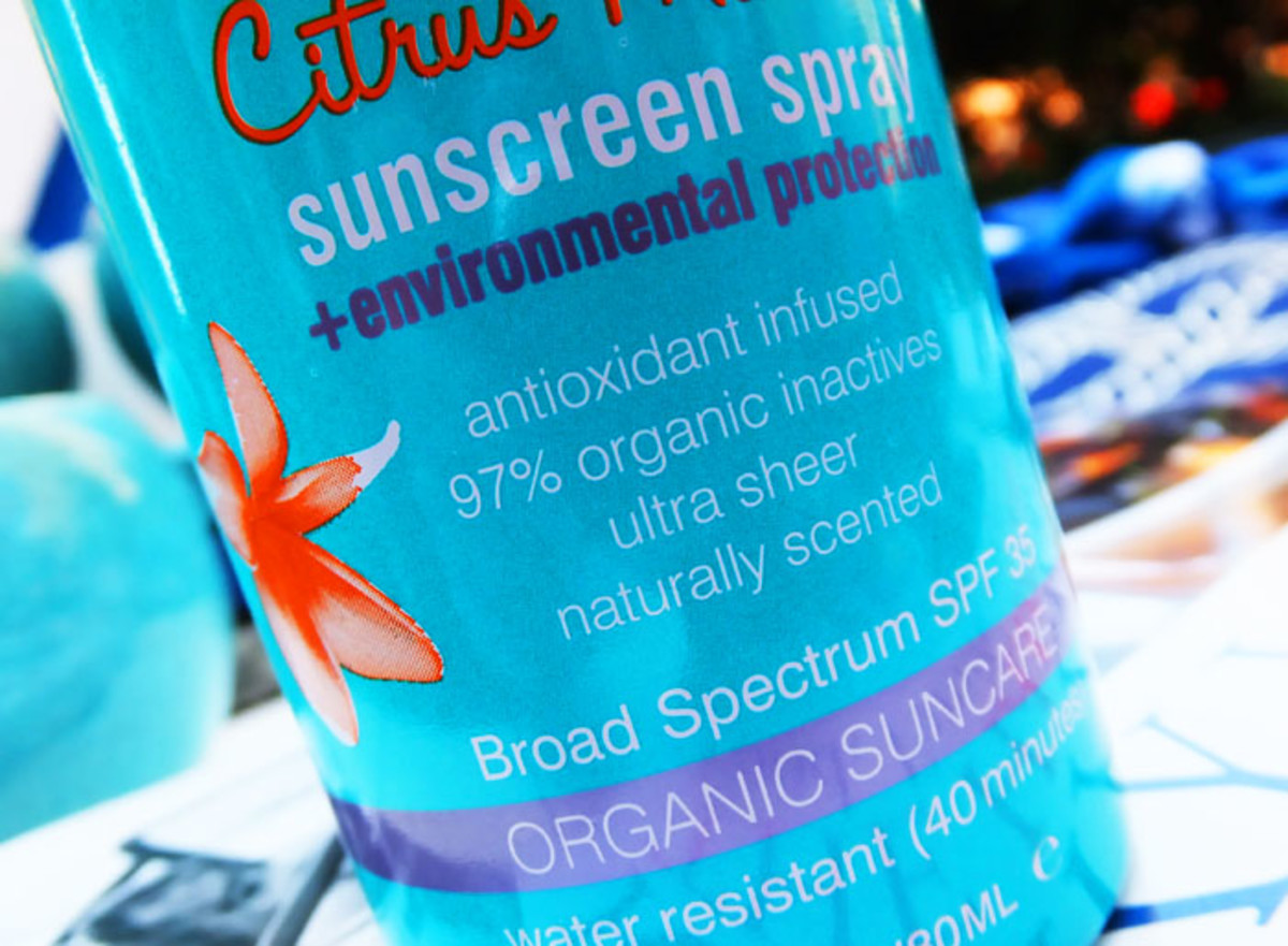 Coola Organic Suncare Sport Sunscreen Spray SPF 35_chemical sunscreens