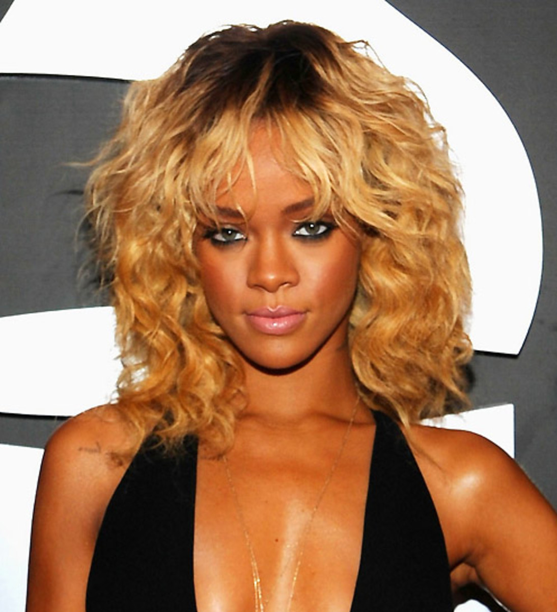 Rihanna_Grammys