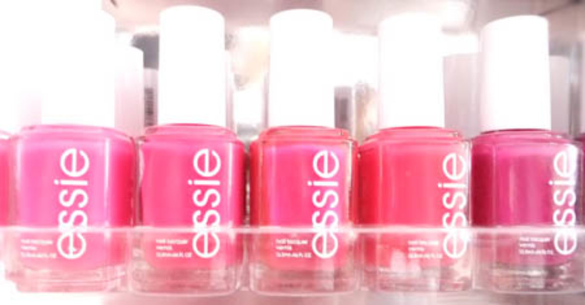 Essie loves colour