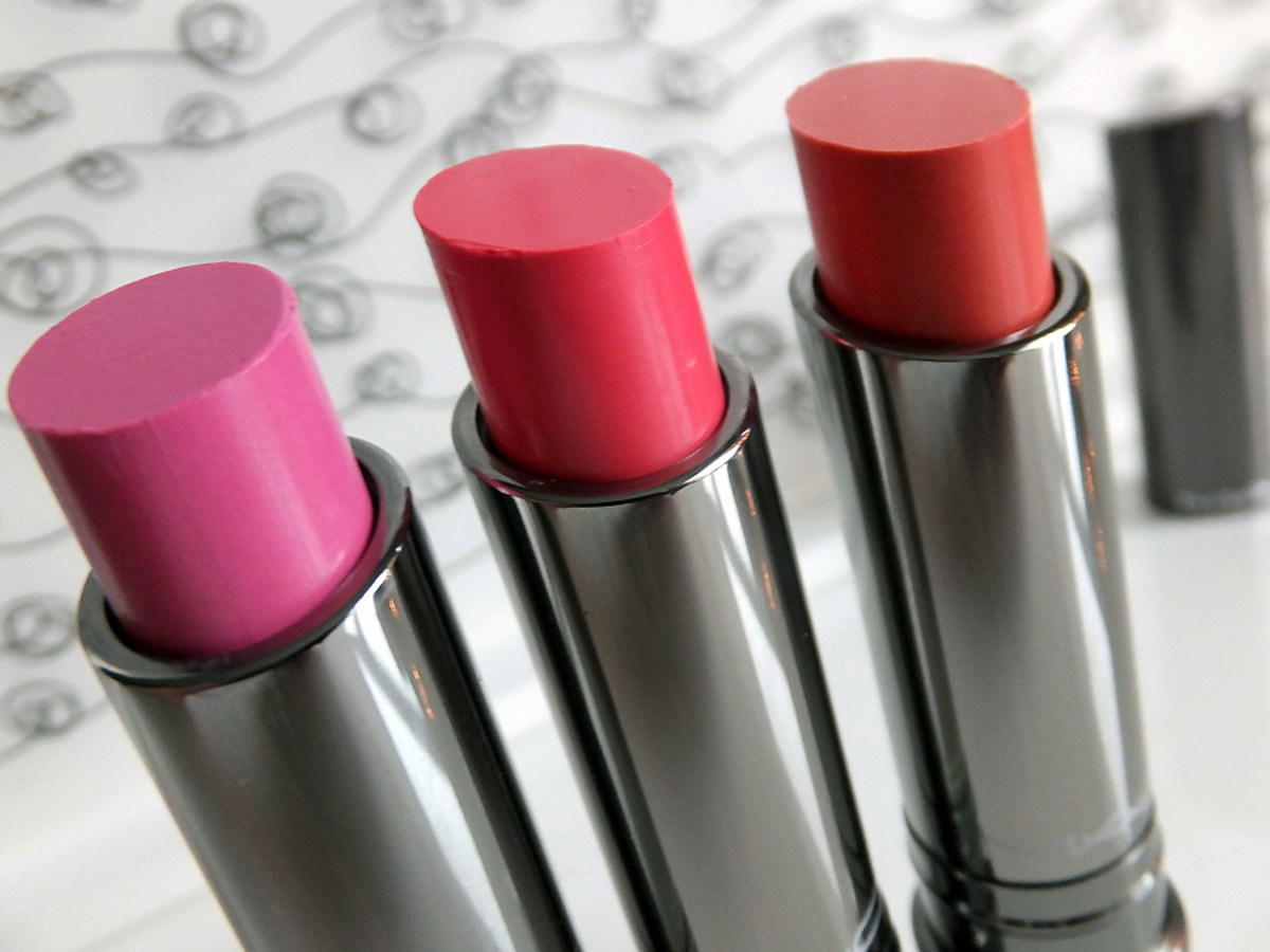 MAC Huggable Lipcolour_What a Feeling_Out for Passion_Fresh & Frisky