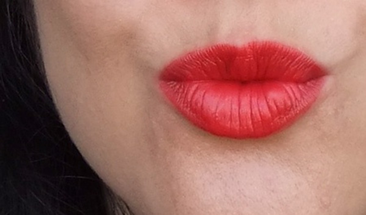 L'Oreal Paris Colour Riche Lipstick in #350 British Red