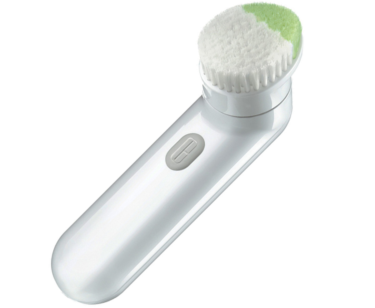 teen skin_Clinique Sonic System Purifying Cleansing Brush_$95 CAD