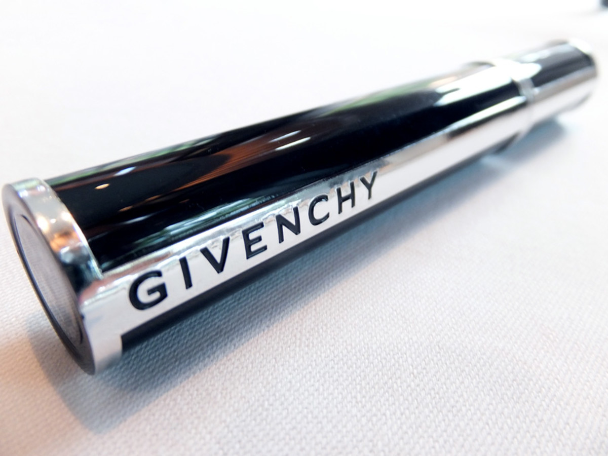 Givenchy Noir Couture 4 in 1 Mascara tube