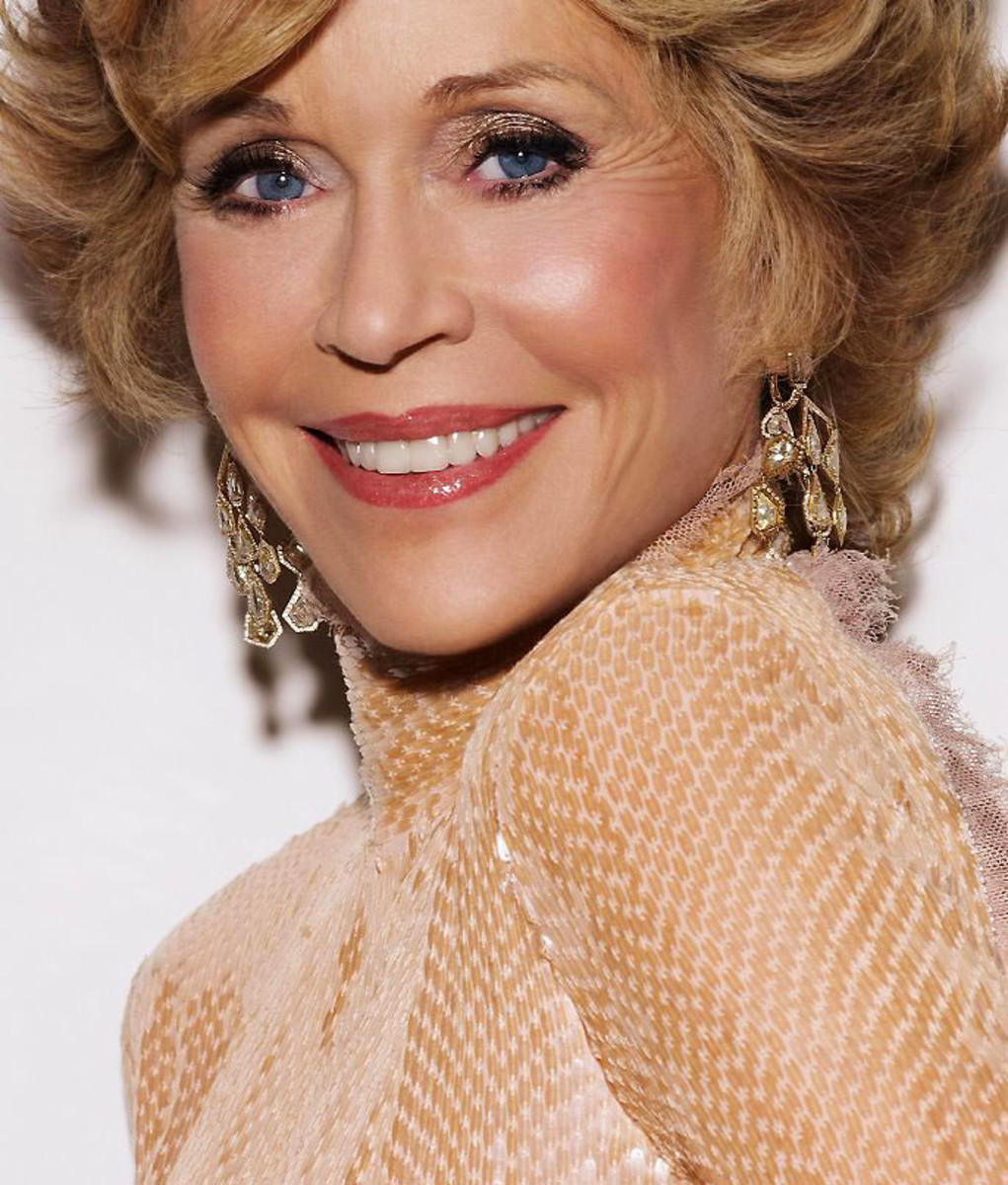 Jane Fonda Makeup: How To Do Your Eyes Up Like Hers - Beautygeeks