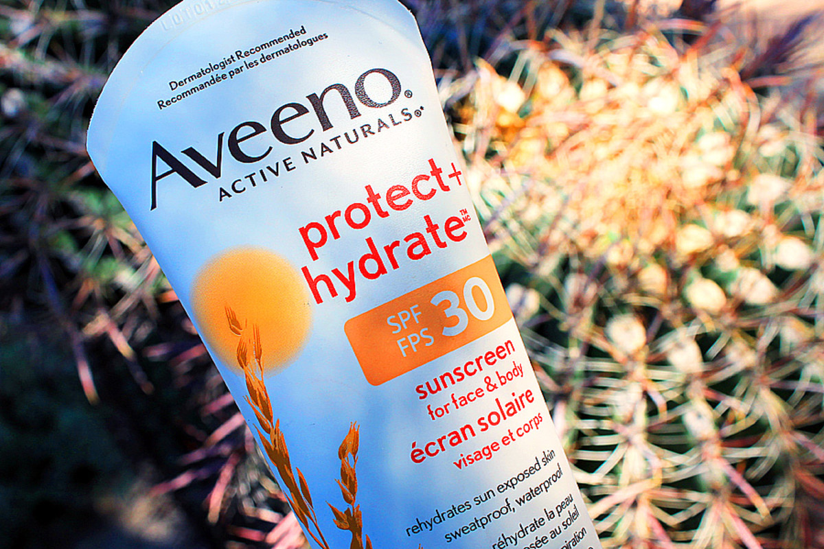How to avoid vacation sunburn: Aveeno Active Naturals Protect + Hydrate SPF 30
