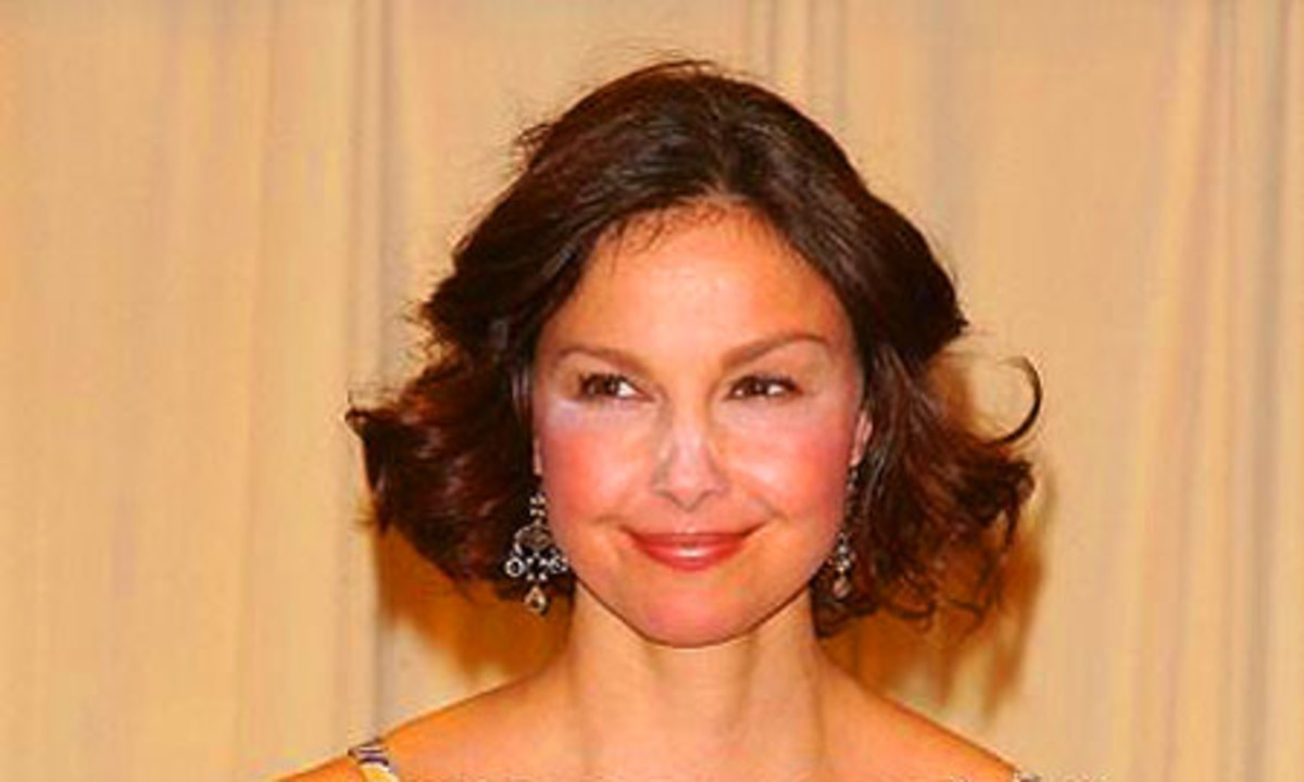 Ashley Judd takes a powder