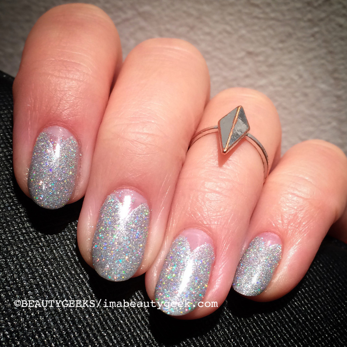 SCALLOPED OR TULIP MANICURE IN HOLOGRAPHIC GLITTER