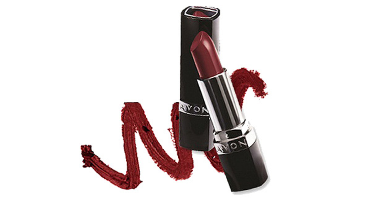 Kat Dennings_Avon Ultra Color Lipstick in Cherry Jubilee_People's Choice Awards 2015_makeup by Lauren Andersen