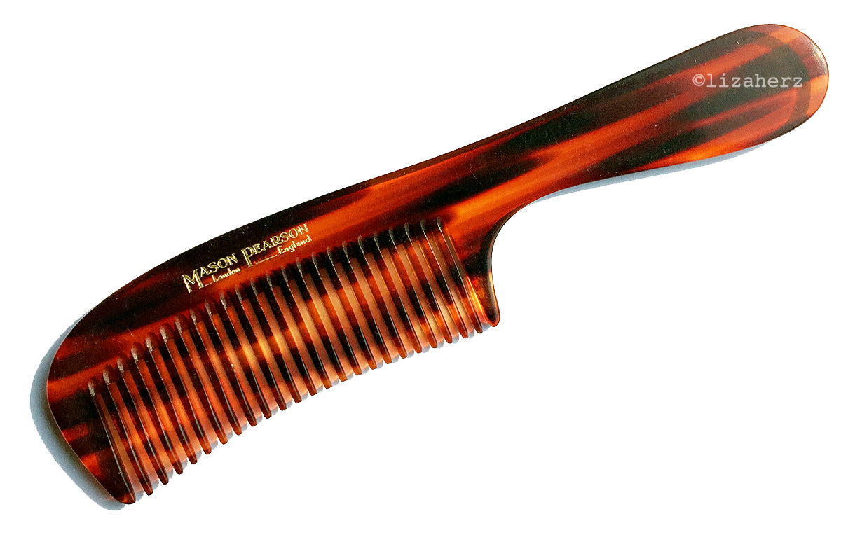 Mason Pearson detangling comb