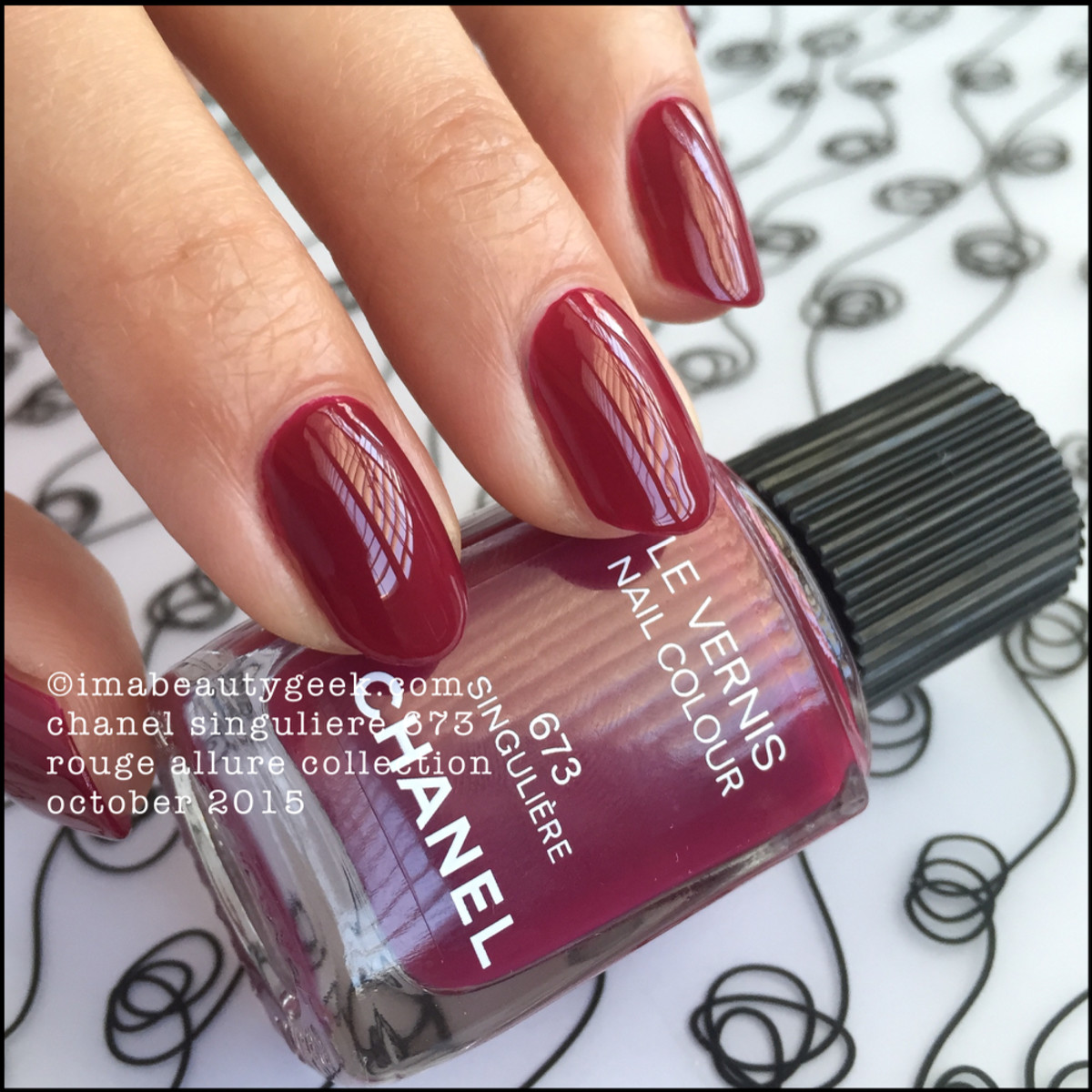 Chanel Singuliere 673 Le Vernis Rouge Allure 2015